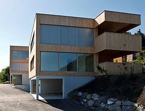 Wohnanlagen in Vorarlberg und Mehrfamilienhäuser im Schweizer Rheintal